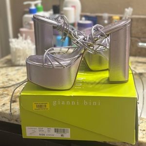 Gianni Bini Rixey Leather Platform Ankle Wrap Strappy Sandals Size 9.0